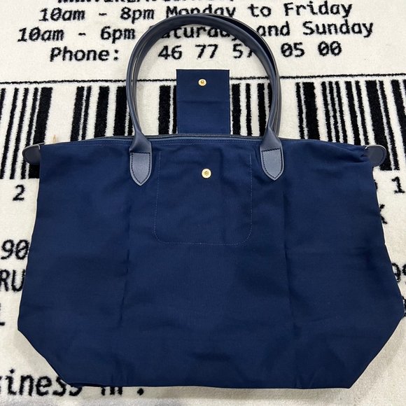 Singapore Airlines Exclusive Foldable Cloth Shoulder Bag - Picture 6 of 8